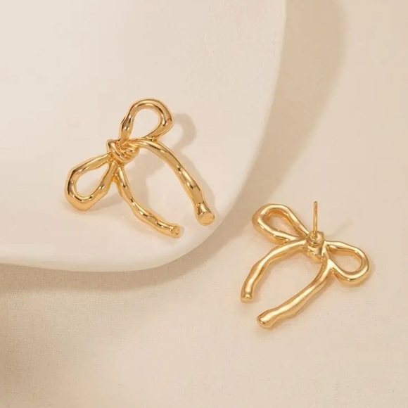 Vintage Elegant Gold Bow Earrings Stainless Steel Posts - Picture 3 of 3